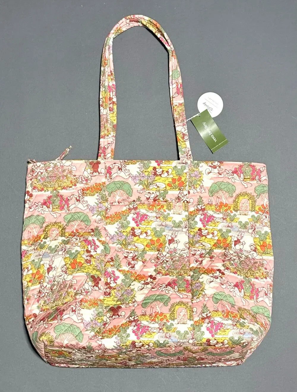 Vera Bradley Mickeys Promenade Original Zip Tote Minnie Mouse Daisy Duck Goofy